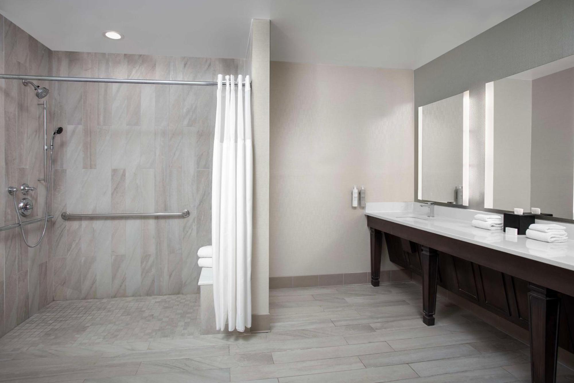 Hilton Garden Inn Philadelphia-Fort Washington Eksteriør bilde