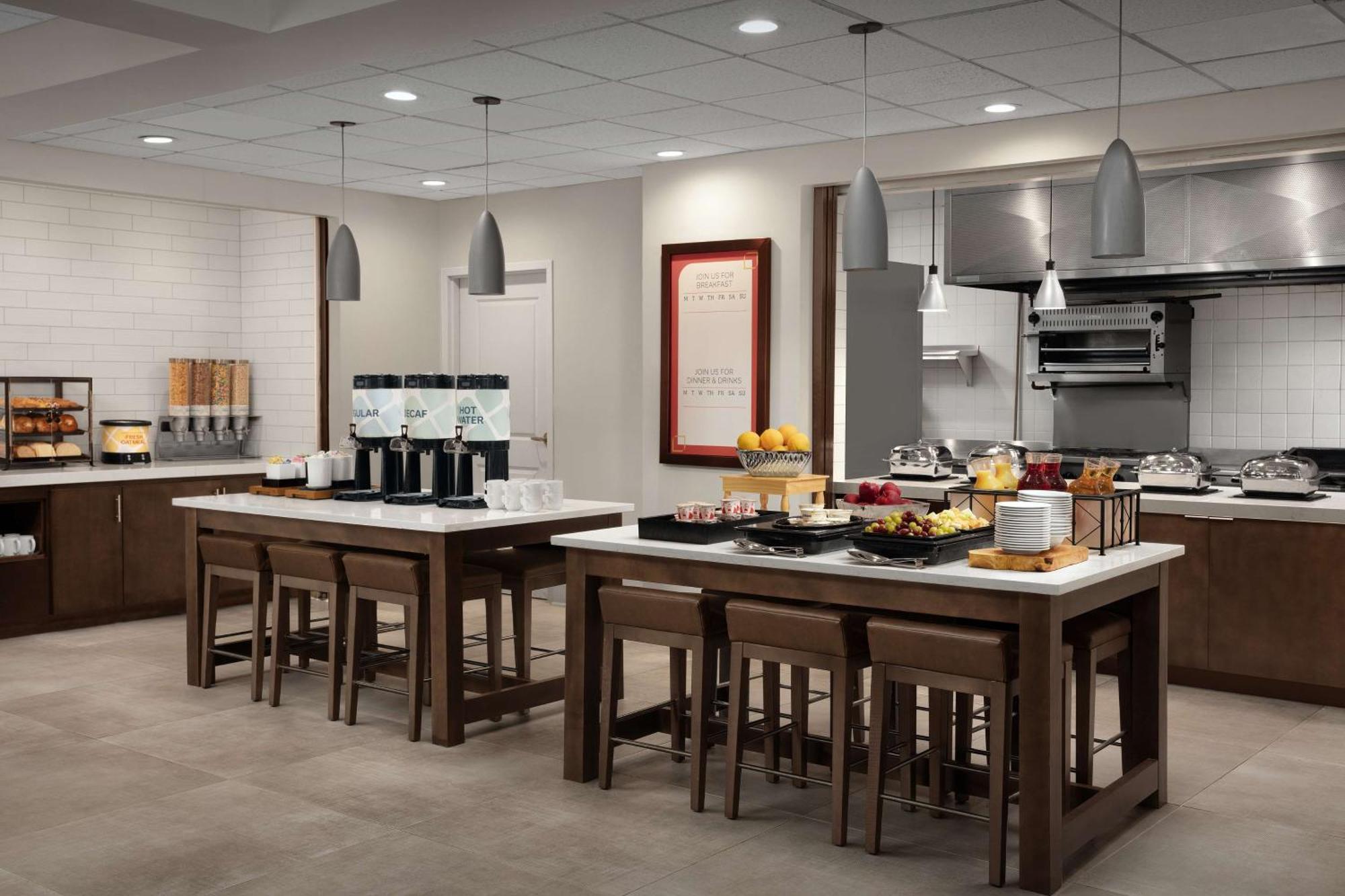 Hilton Garden Inn Philadelphia-Fort Washington Eksteriør bilde